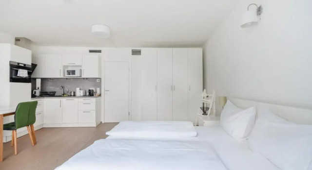 Quiet and cozy apartment next to Mariahilfer Strasse and Naschmarkt with AC, Забронировать Апартаменты/квартира Апартаменты Вены, рядом с Херренгассе, Апартаменты/квартира