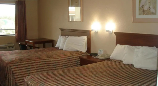 Четырёхместный номер Standard Value Stay Inn Extended Stay Bakersfield, CA