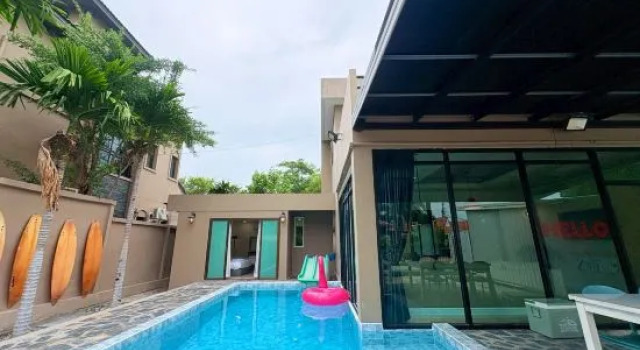 Mountain Private Pool Villa-Bangsaen