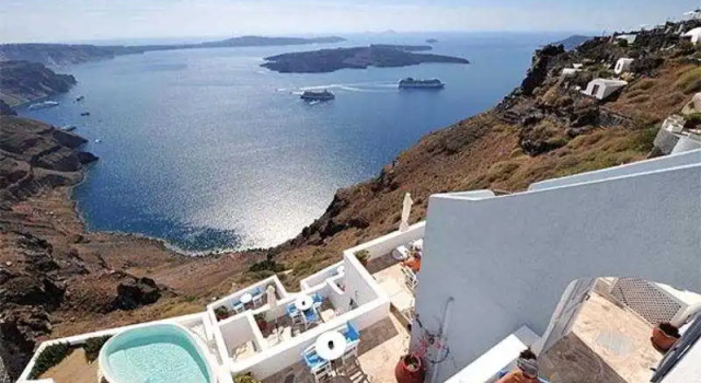 Irini's Villas Resort