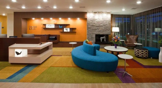 Кровать в общем номере Fairfield Inn & Suites by Marriott St. Paul Northeast