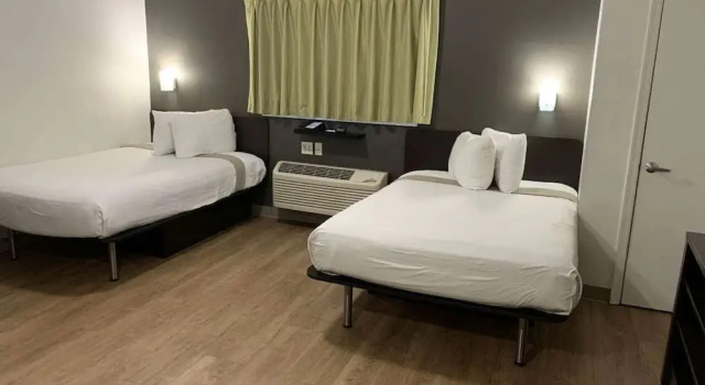Четырёхместный номер Premium Studio 6 Extended Stay - Hampton, VA - Langley AFB Area