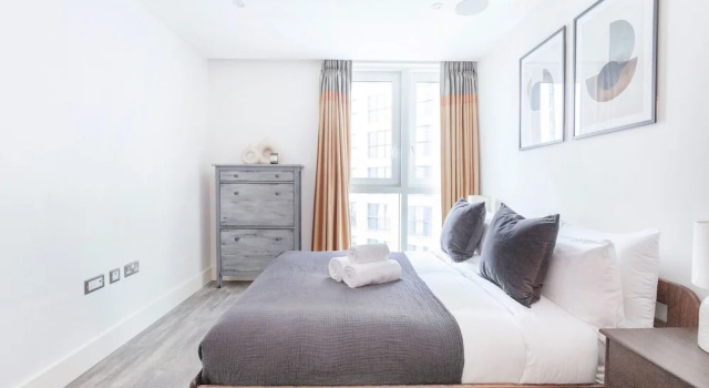 Charming 2BR 2BA Near Tower Bridge, Забронировать Апартаменты/квартира Апартаменты Лондона, рядом с Шордич, Апартаменты/квартира