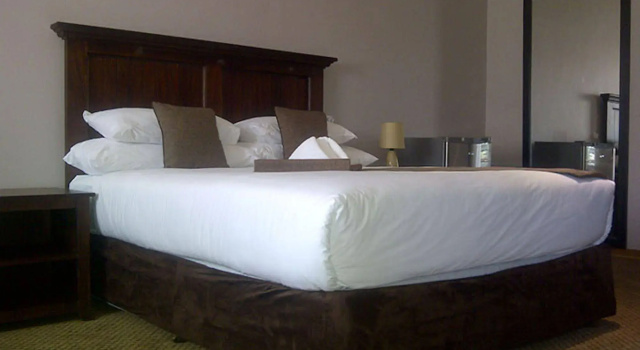 Senthaga Guest House and Safaris, Rezerwuj Pensjonat Maun Ngamiland East