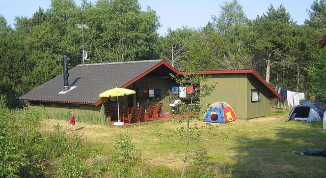 "Liana" - 1.6km from the sea in NE Jutland, Rezerwuj Hotel Hotele w Laeso Island z parkingiem, Parking
