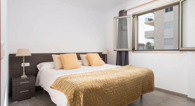 CASTELLO PLATJA - Beautiful apartment with sea views and only 100 metres away from the beach in Can Picafort. Free WiFi