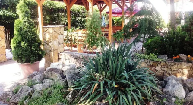 Rózsa Étterem és Panzió, Book Hotel Mezokovesd 