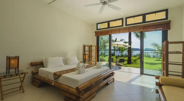 Beach Front Luxury Villa Hai Leng