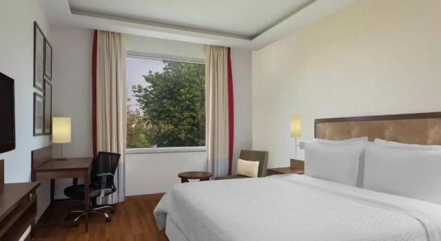 Номер Comfort с красивым видом из окна Four Points by Sheraton New Delhi, Airport Highway