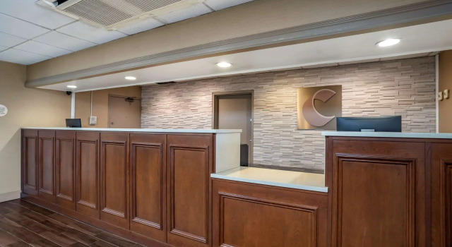 Comfort Inn Towson - Baltimore North, Boek Hotel Hotels in Towson met zwembad, Zwembad
