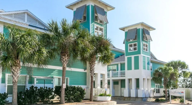 Spacious Port A Condo with Pool Views by RedAwning