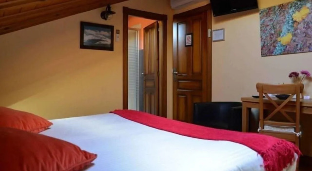 Posada Bernabales, Book Hotel Liérganes Cantabria