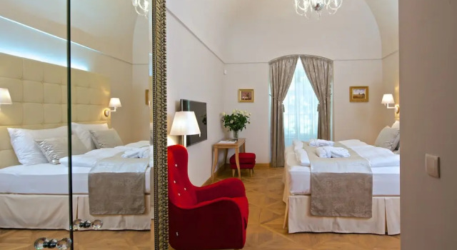 Двухместный номер Deluxe Цокольный этаж Zámek Ratměřice - Hotel & Resort