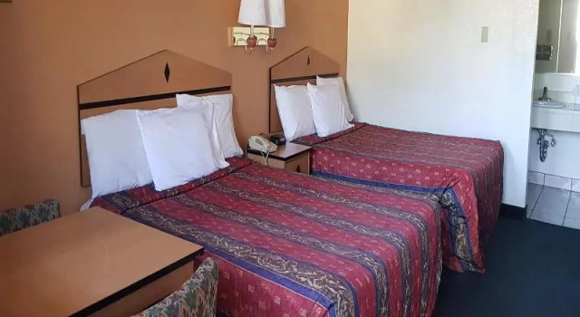 Номер Business Night Inn