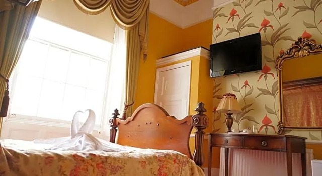 Номер Deluxe Regency Hotel