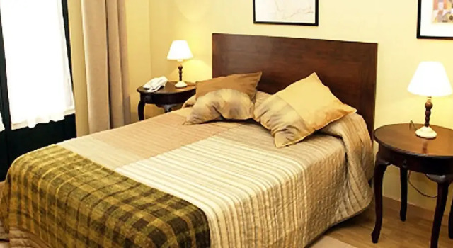 Hotel San Luis, Забронировать Отель Сен-Ильдефонсо-о-ла-Гранья 