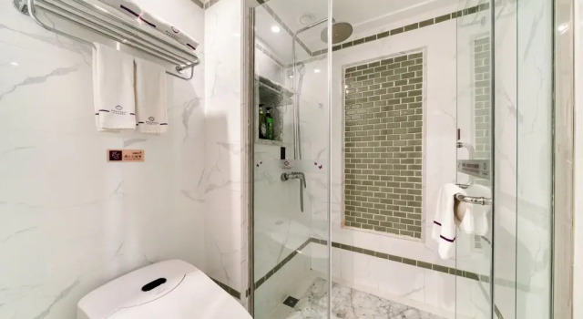 Трёхместный семейный номер Standard с видом на город Dalian Shanshui S Hotel