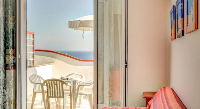 Апартаменты c 1 комнатой с балконом и с видом на море Residence Il Poggio