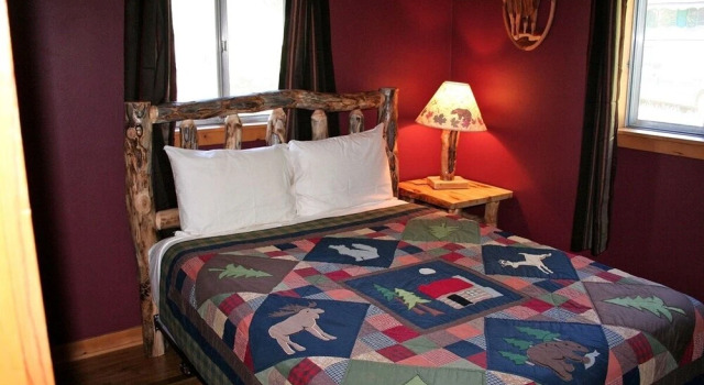 Номер Standard Mountain Pine Cabin With Personal Hot Tub - Dog-friendly! 3 Bedroom Cabin - #20-NCD0296