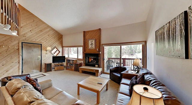 Breckenridge W/ Pool, Hot Tub & Slope Views 2 Bedroom Condo, Забронировать Апартаменты/квартира Апартаменты Брекенридж, Апартаменты/квартира