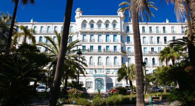 L'Orient Palace 2 Apartment, Забронировать Апартаменты/квартира Отели Ментон с парковкой, Парковка