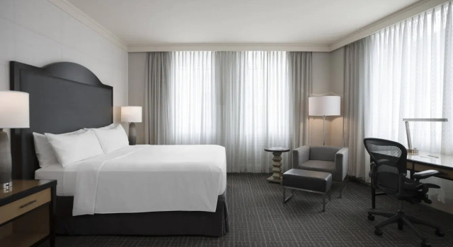 Номер Executive Renaissance New Orleans Arts Warehouse District Hotel