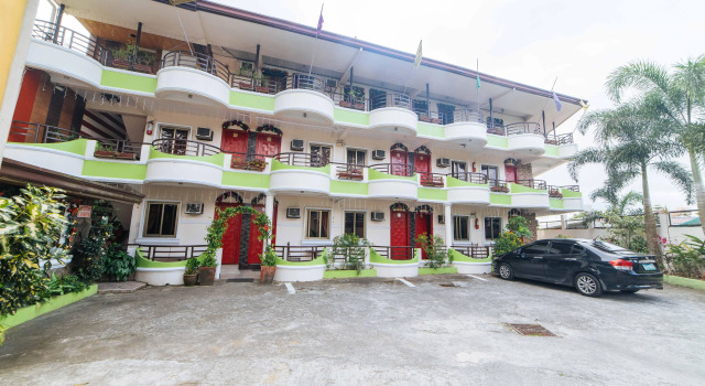 RedDoorz @ Tagaytay Road