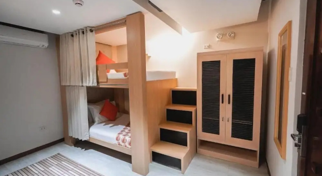 Кровать в общем номере Weekends Resorts El Nido