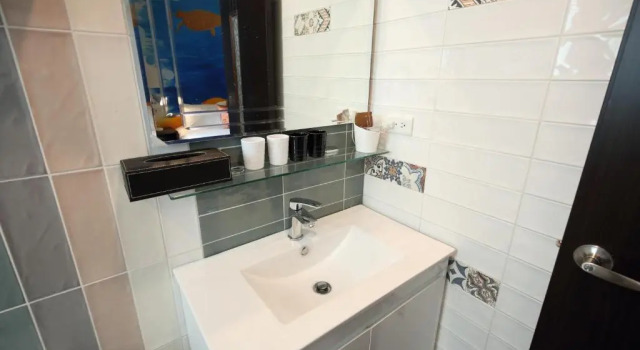 Четырёхместный номер Standard Mr Lee Elevator B&B Hualien- Near Dongdamen Night Market