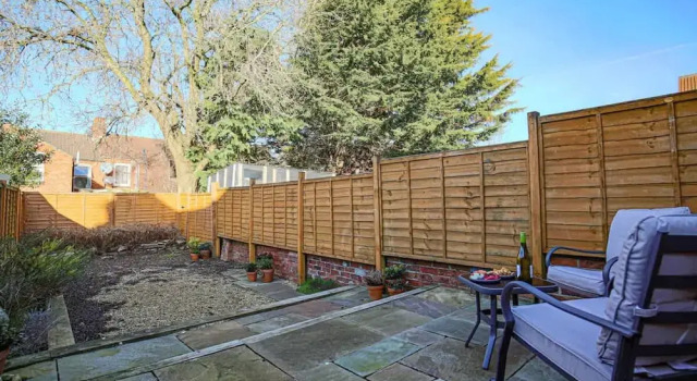 Host Stay Newington Road, Buchen Sie Ferienhaus Northampton Northamptonshire