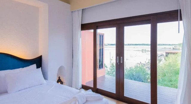Номер Standard Baan Talay See Cream Resort
