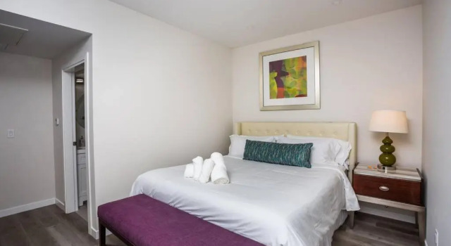 Prime Location - Awesome View -1 bedroom Apartment