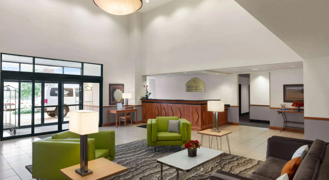 Wingate by Wyndham Bentonville, Забронировать Отель Бентонвилл Northwest Arkansas