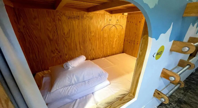 Кровать в общем номере (мужской номер) Hostel Have a Nice Day! ドミトリー 個室ルームあり#HVNI