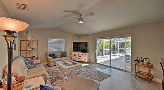 Sunny Marco Island Oasis < 2 Miles to Beach!, Забронировать Дом для отпуска Марко-Айленд штат Флорида