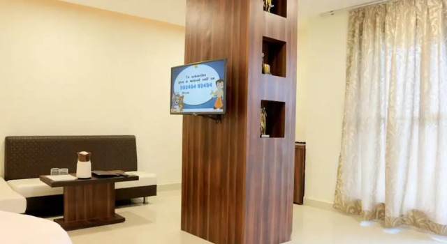 Hotel City Walk, Забронировать Отель Отели штата Махараштры 3 звезды, 3*
