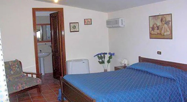 La Casa Sull'aia,AV