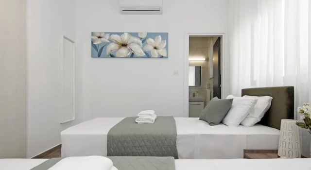 Villa Queen Valeria, Забронировать Отель Отели Паралимни 3 звезды, 3*