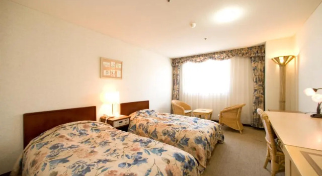 Кровать в общем номере (женский номер) Ohkido Hotel
