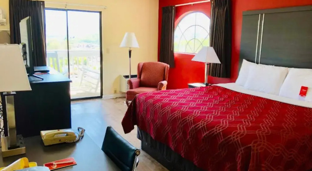 Двухместный номер Standard Econo Lodge Waynesville