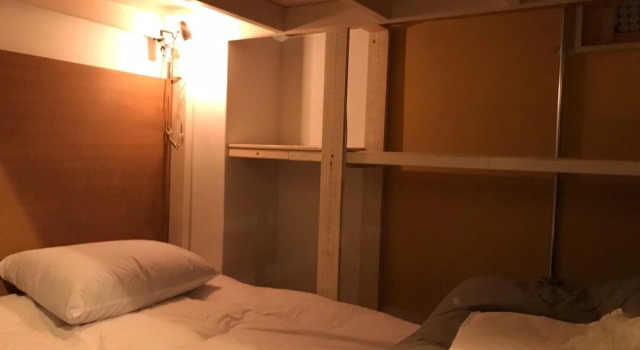 Кровать в общем номере (женский номер) hostel Ini kobe l Self Cozy Stay