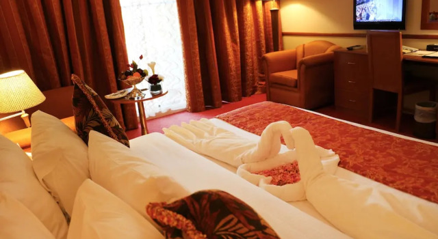 Номер Standard с видом на бассейн Golden Tulip Nizwa Hotel