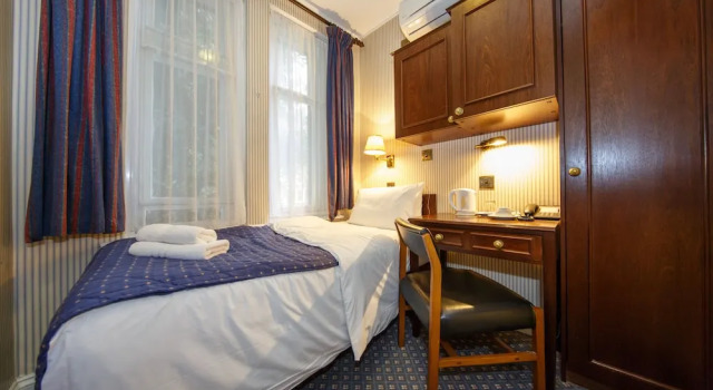 Одноместный номер Regency House Hotel