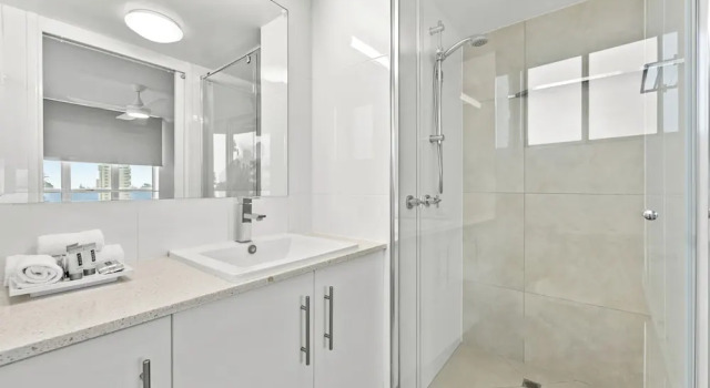Номер Standard с 3 комнатами с балконом и с видом на сад Newport Mooloolaba Apartments