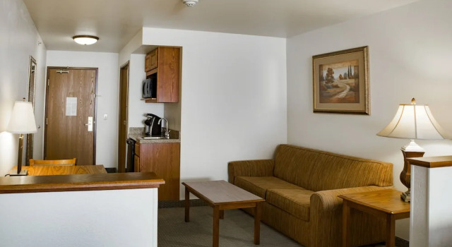 Четырёхместный люкс Holiday Inn Express & Suites Jacksonville by IHG