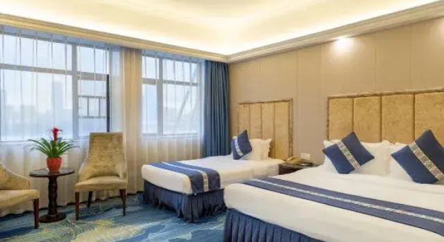 Семейный номер Standard с видом на реку Handsome Tianlu Hotel