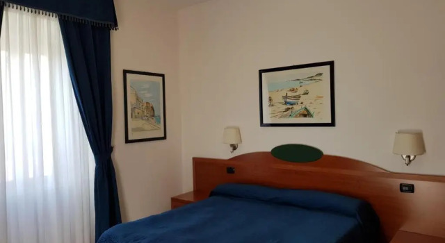 Одноместный номер Standard Hotel LIsola