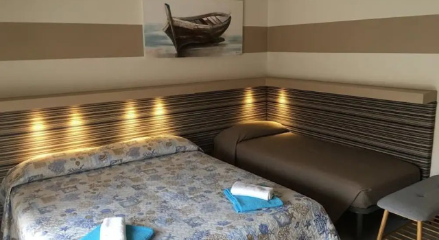 Семейные апартаменты с 3 комнатами с балконом и с видом на внутренний двор Euroresidence n. 16