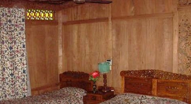 Royal dandoo Houseboat, Забронировать Отель Бизнес-отели Jammu & Kashmir Ski, 4* 5*
