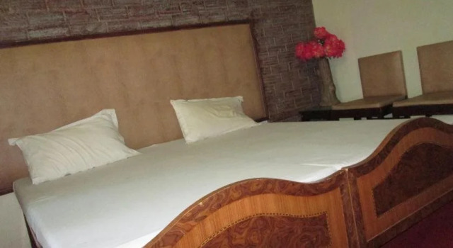 Johar Hilltop Resort, Rezervovat Lázně / Resort Munsyari Uttarakhand